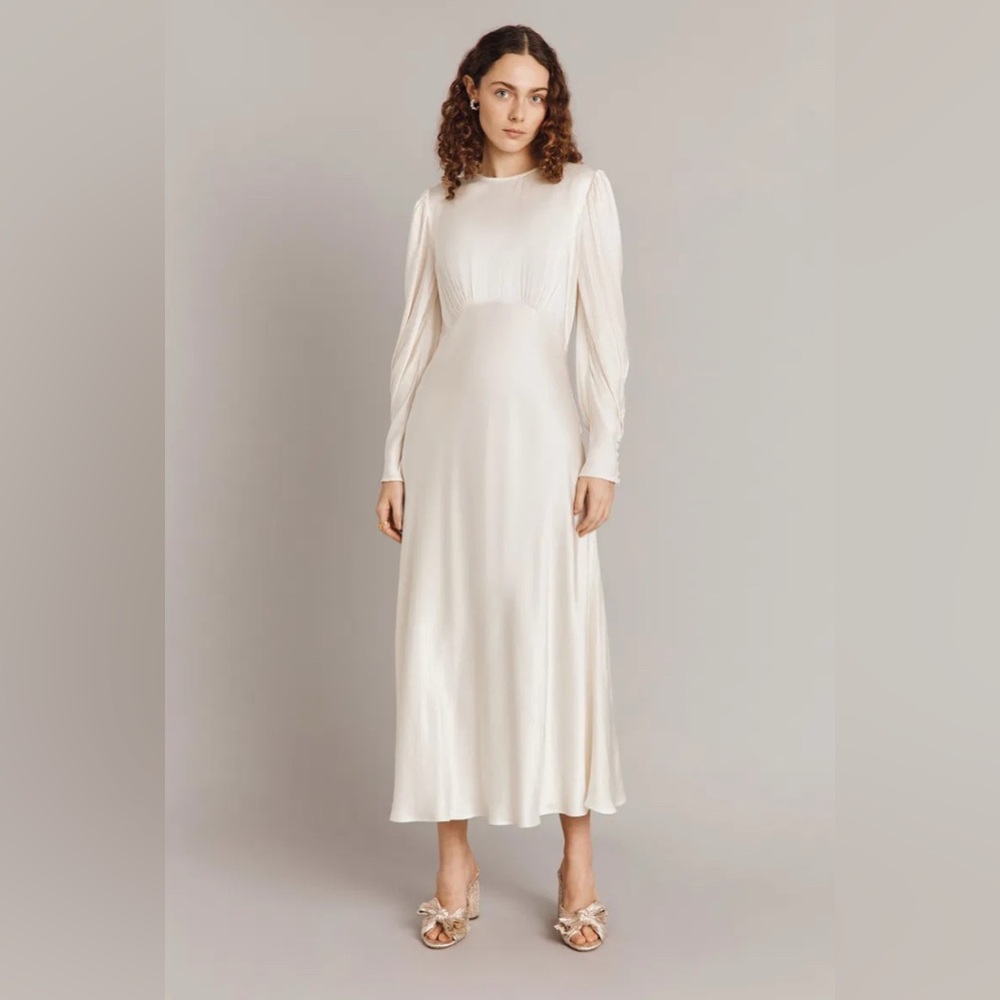 Elegant Long Sleeve Cream Dress